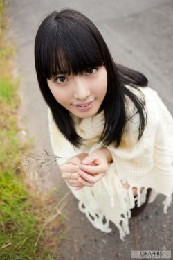 新井佑美